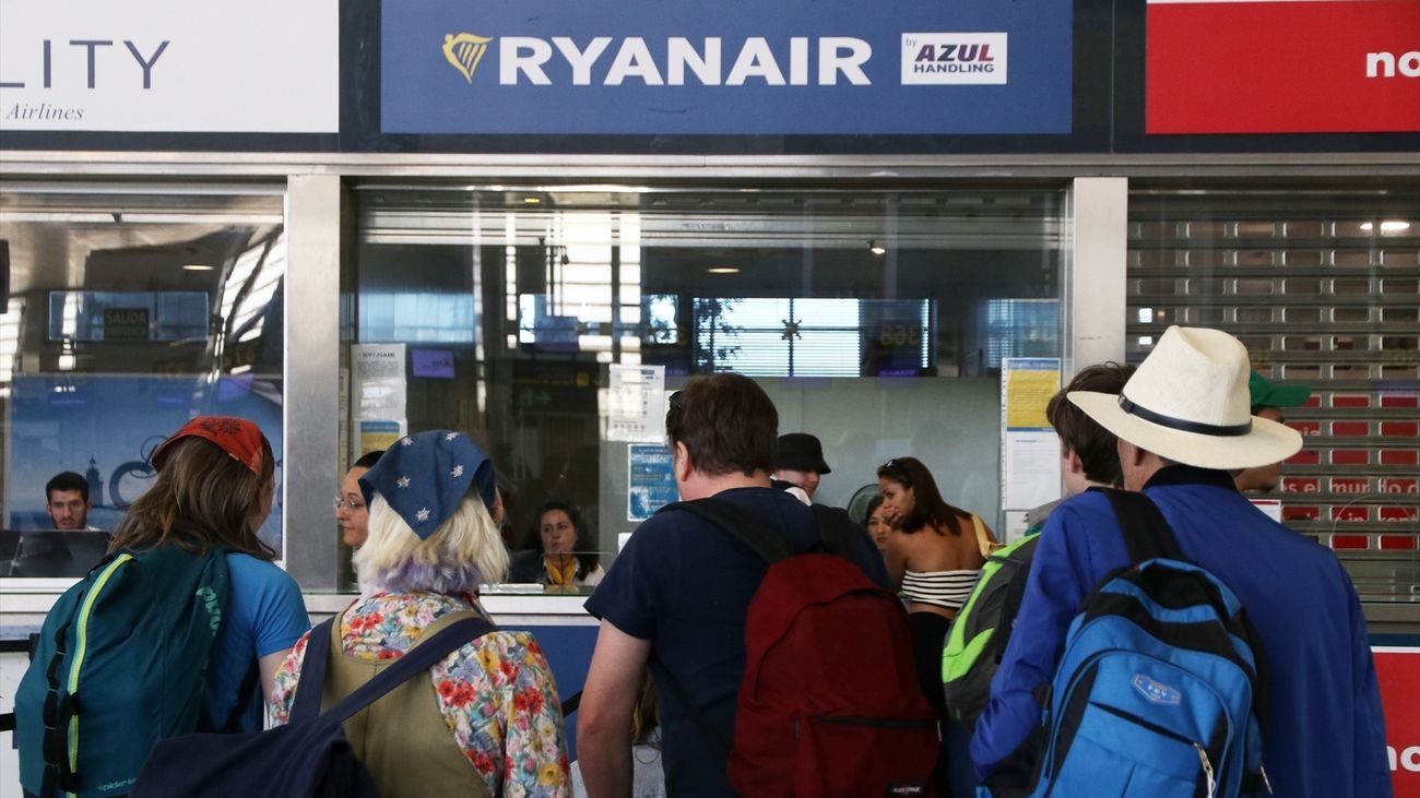 Ryanair mantiene la convocatoria de huelga