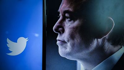 La jueza da la razón a Twitter y dictamina que el  juicio contra Elon Musk se celebre en octubre