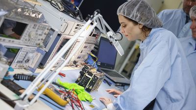 Ayuso insiste en pedir la ubicación de la Agencia Espacial Española en Tres Cantos