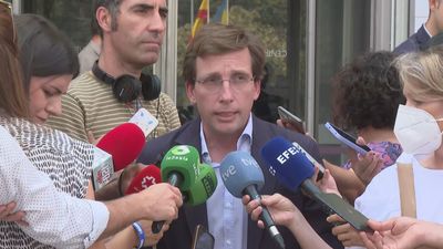 Almeida manda una carta a Sánchez para "iniciar conversaciones" sobre la Operación Campamento
