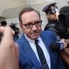 El actor Kevin Spacey se declara no culpable de los cinco delitos sexuales que se le imputan