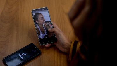 TikTok restringirá sus videos por edades