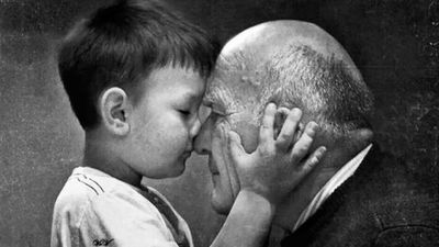 La piscina municipal de Algete, punto de encuentro entre nietos y abuelos de la localidad