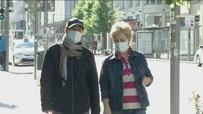 La Comunidad notifica 302 hospitalizados menos que hace una semana aunque suma 41 muertos más