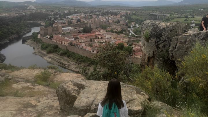Vista de Buitrago de Lozoya / ADELA Y RAFA