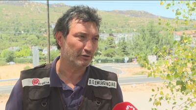 El incendio de Collado Mediano baja su intensidad, pero sigue sin estar controlado