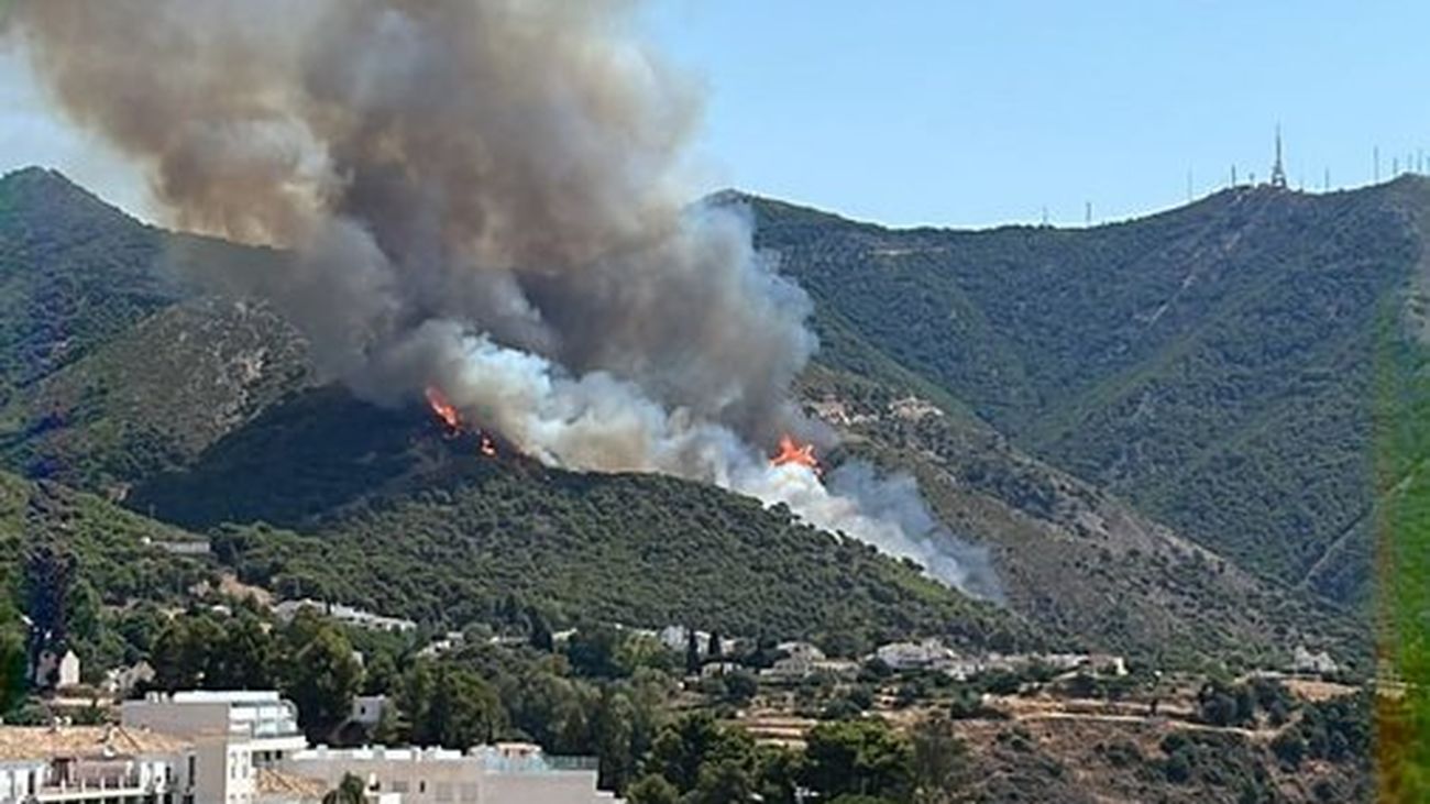Incendio en el paraje de El Higuerón en el municipio de Mijas en Málaga