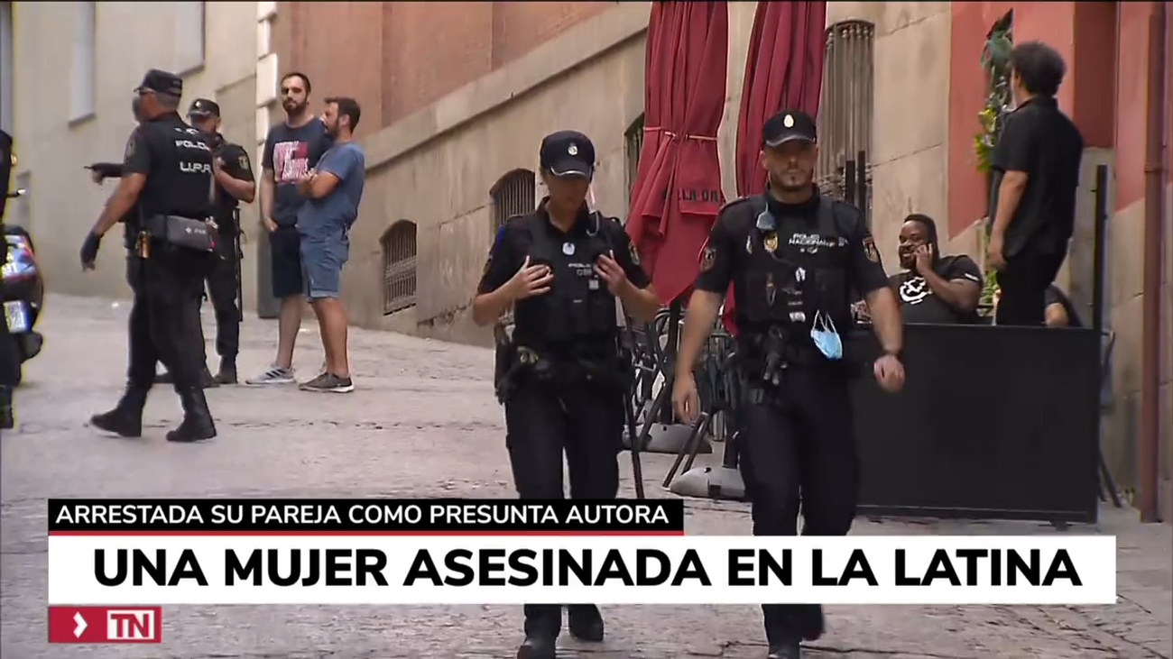 La detenida en Madrid por matar a otra mujer, su pareja, con arma blanca, en comisaría