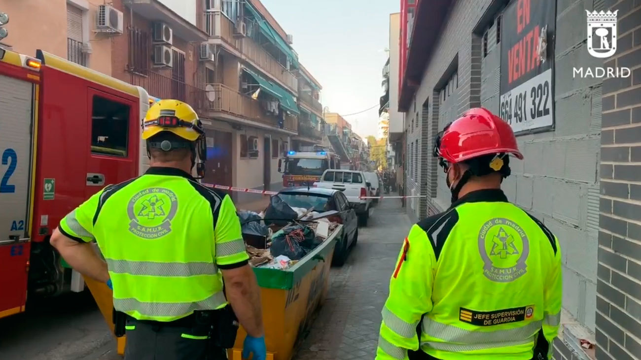 Nueve personas atendidas por el incendio de una vivienda en Villaverde