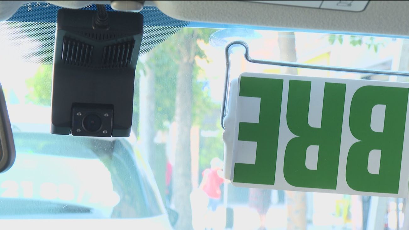 Los taxis de Alcalá de Henares ya cuentan con cámara de seguridad en su interior