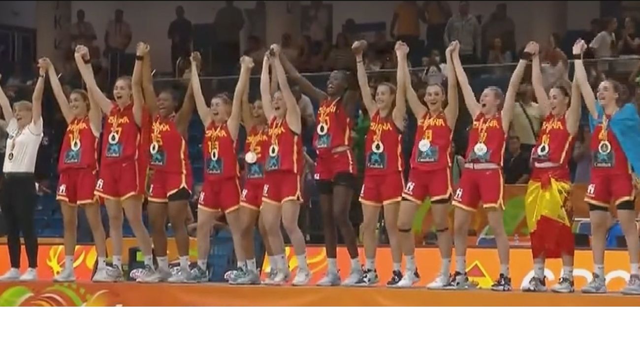 La Selección española femenina sub'17 se cuelga una plata con sabor a oro