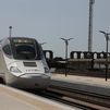 El tren "rápido" Madrid-Extremadura ya suma dos retrasos y una equivocación de vía en solo 24 horas