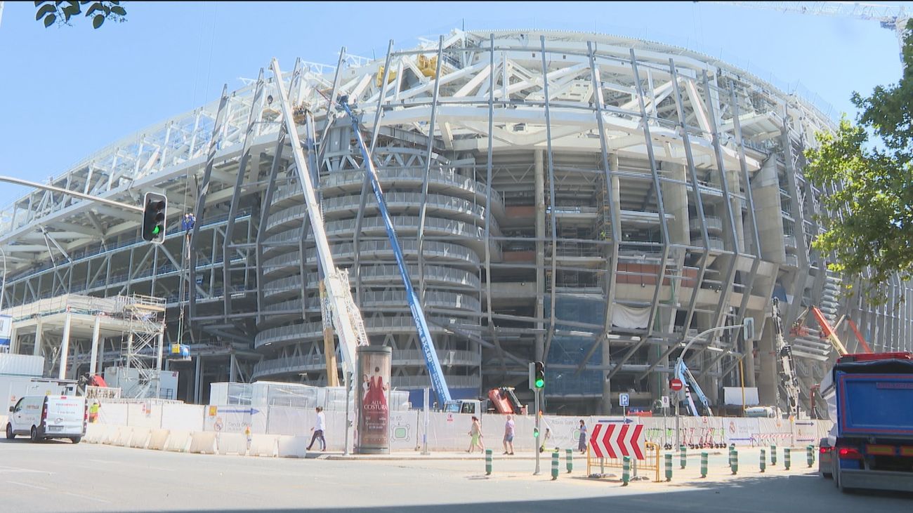 La nueva 'piel' del Bernabéu ya está en marcha