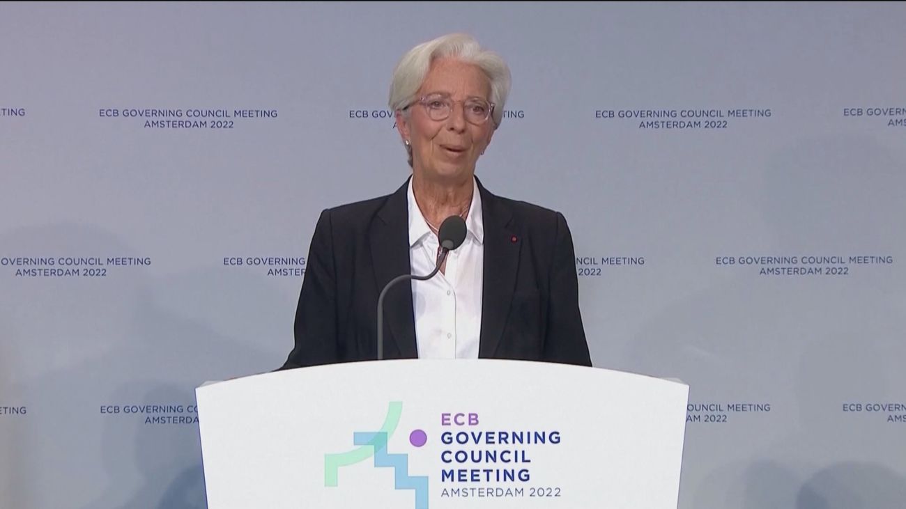 El BCE sube los tipos de interés hasta el 0,50 %, primera subida en once años