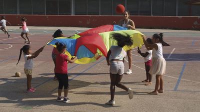 El verano, época de riesgo para niños en situación de pobreza