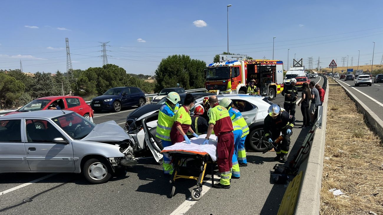 Tres heridos  en el choque de varios vehículos en la M-50, en Majadahonda