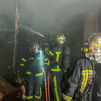 Un hombre muy grave al incendiarse el garaje de su chalet en Parla