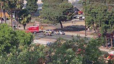 Dos muertos y cinco heridos en un tiroteo durante una exhibición de coches en Los Ángeles