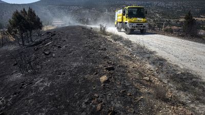 El fuego causa "daños importantes" en el monasterio de Silos y obliga a desalojar cinco pueblos en Burgos