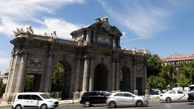 Agotadas en 9 minutos las 5.200 entradas para visitar la Puerta de Alcalá durante su restauración