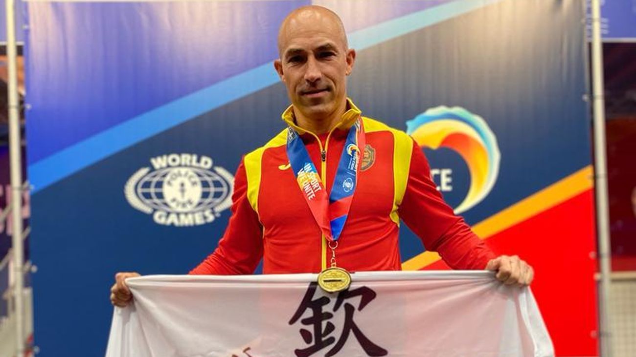 Un agente municipal de Móstoles, oro en kárate en los Mundiales de Rotterdam