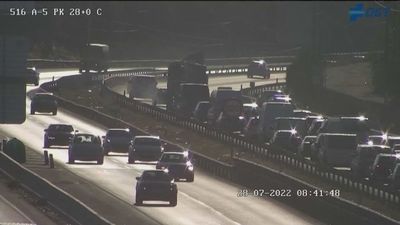 Atasco en la A-5 por un accidente en el carril de entrada a Madrid