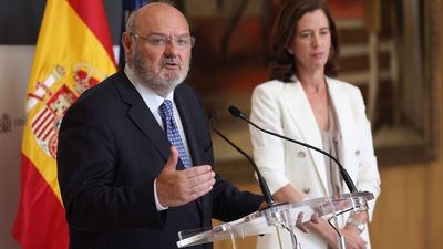 AEB y CECA alertan de que el impuesto  a la banca perjudicará a la economía y a la inversión