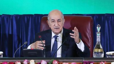 Argelia desbloquea las operaciones bancarias con España para  el comercio exterior