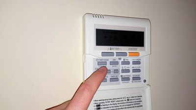 El Gobierno insta a empresas y particulares a limitar las temperaturas entre 19 y 27 grados