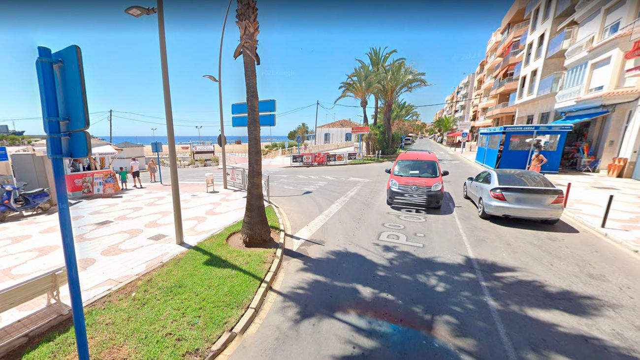 Paseo del Malecón de Garrucha (Almería), frente al puerto pesquero