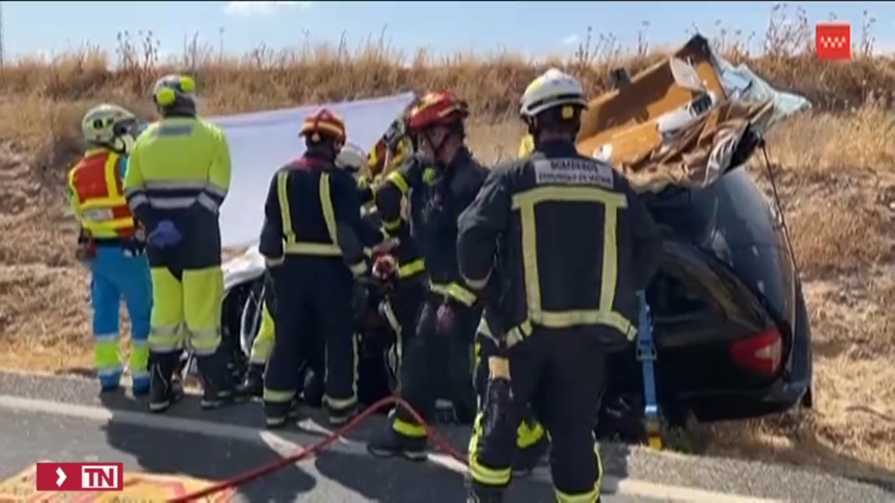 Dos hombres heridos de gravedad en un choque frontal ocurrido en la M-119 en Valdeavero