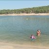 El Pantano de San Juan se llena de madrileños un fin de semana más