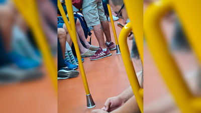 En el metro con viruela del mono: la denuncia de un médico que ya se ha hecho viral