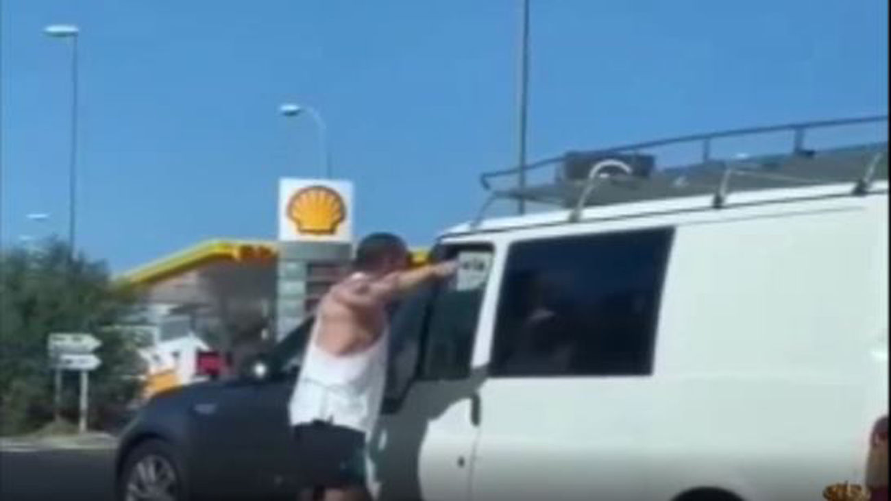 Brutal agresión de un conductor a otro tras una discusión de tráfico en Alcobendas