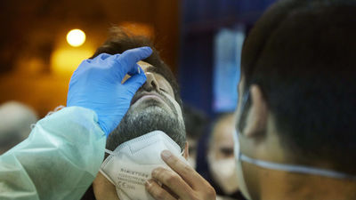 La Comunidad de Madrid suma 2.617 nuevos casos de Covid, 32 muertos más en la última semana