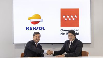 Madrid y Repsol llegan a un acuerdo para la descarbonización del transporte público