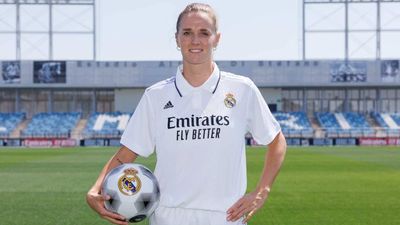 El Real Madrid ficha a la centrocampista francesa Sandie Toletti