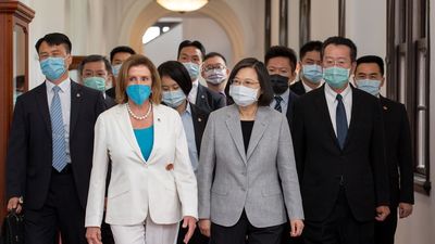 Pelosi asegura a la presidenta taiwanesa que EEUU "no abandonará a Taiwán", que es un "ejemplo" para el mundo