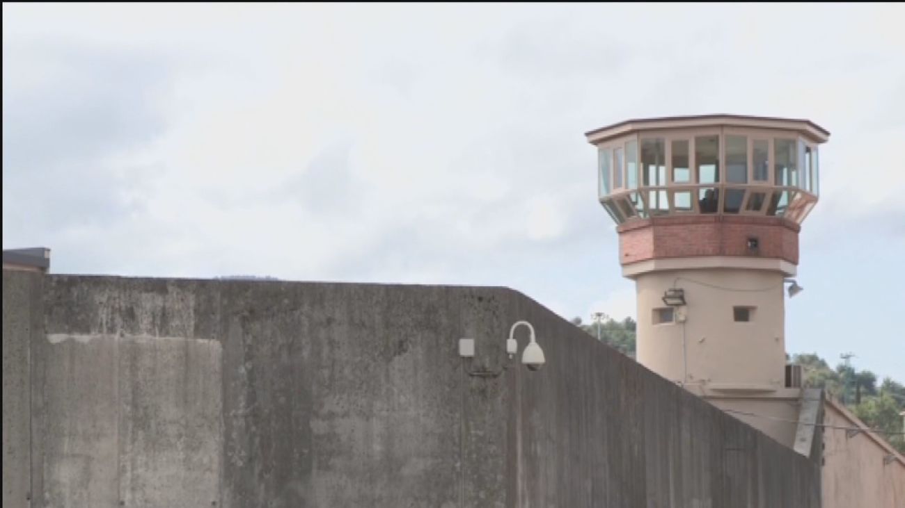 El Ministerio del Interior acerca a otros 12 etarras a cárceles vascas