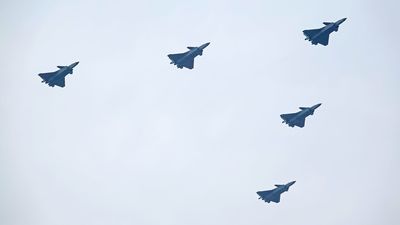 China comienza maniobras militares con fuego real y bloquea Taiwán por mar y aire