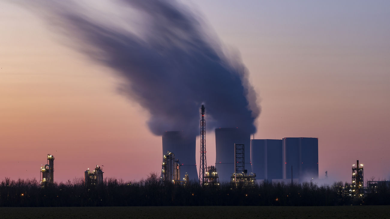 El calor multiplica la dependencia del gas y la electricidad se encarece hasta niveles históricos