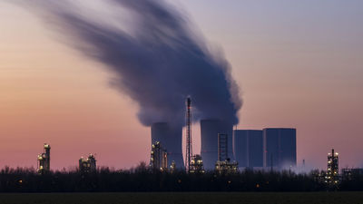 El calor multiplica la dependencia del gas y la electricidad se encarece hasta niveles históricos