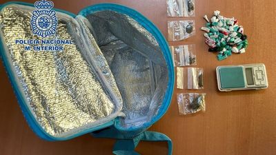 Detenido un hombre en Usera con una gran cantidad de bolsas con sustancias estupefacientes