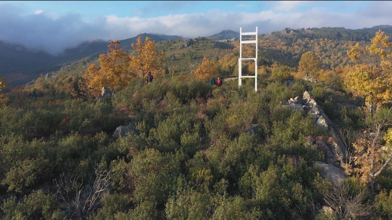 El 'Valle de los Sueños' de Puebla de la Sierra, un museo al aire libre en uno de los rincones más bonitos de Madrid