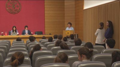 Si de mayor quieres ser abogado o juez (o político)...  éste es tu campamento de verano