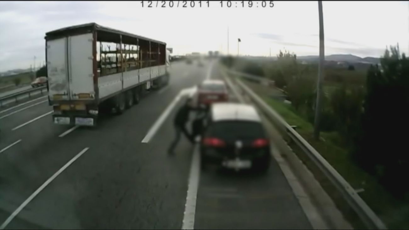 Un hombre de 49 años, grave tras ser agredido con un machete por una discusión de tráfico en Moratalaz