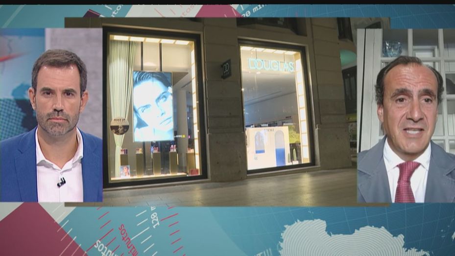 Los empresarios del textil alertan: "Estar a 27 grados en una tienda es insufrible ahora mismo"