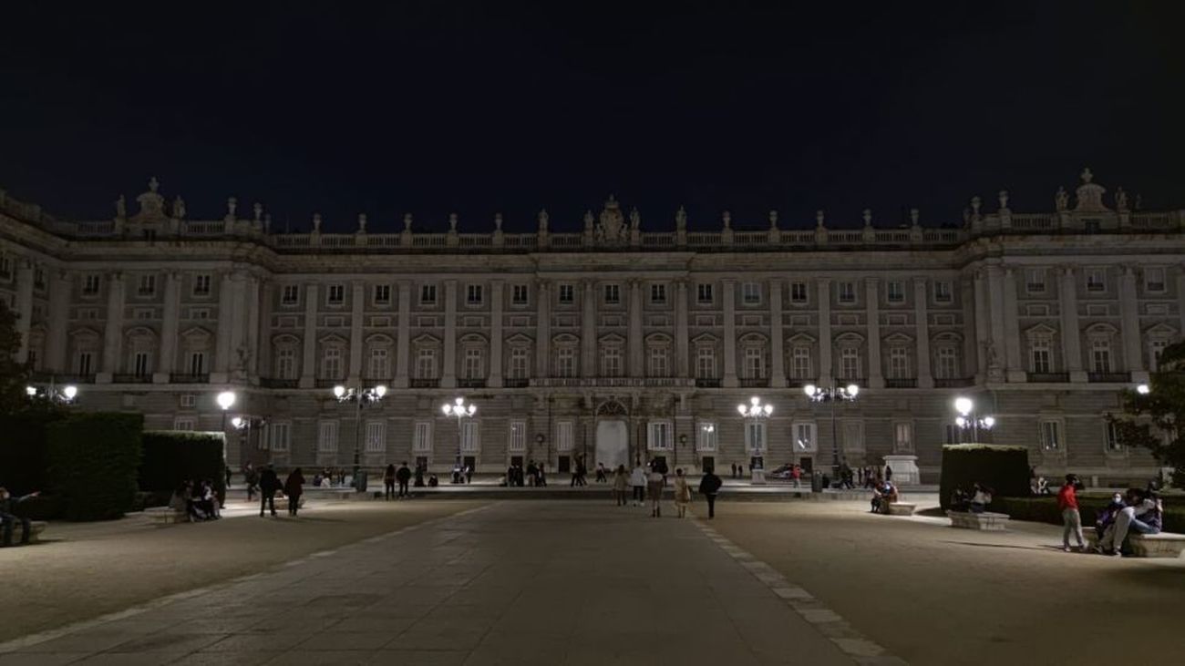 El Palacio Real, el de Aranjuez y el Monasterio de El  Escorial, se quedan a oscuras