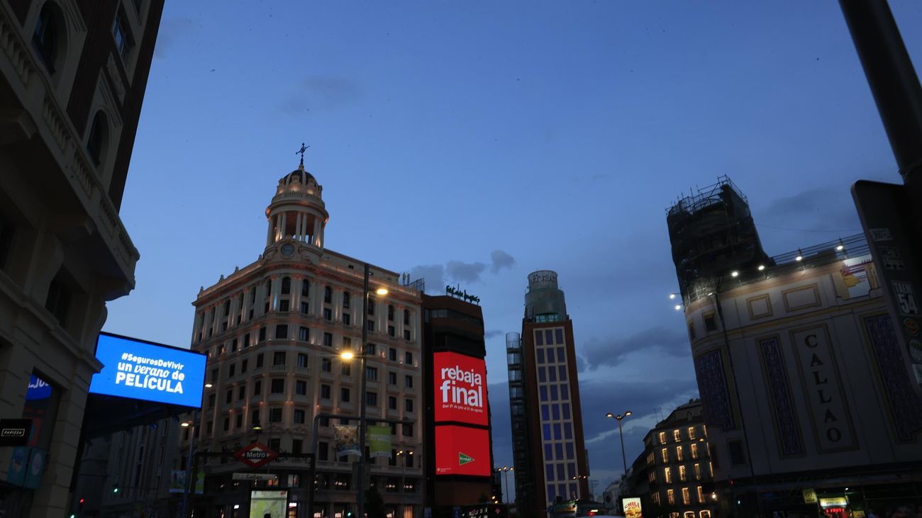 Así son las primeras horas en Madrid de las polémicas medidas de ahorro energético del Gobierno