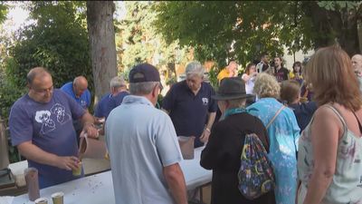 San Lorenzo de El Escorial disfruta de su tradicional chocolatada durante las fiestas